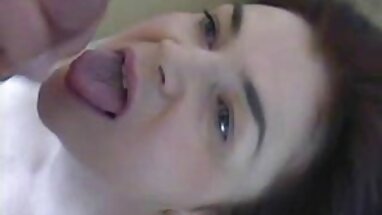 Sexy Đồng quyến sex han khong che rũ một trinh nữ