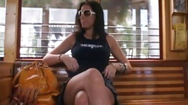 The pretty Isis tình Yêu mang đến cho cô một thổi kèn, trước khi cho các sex không che hàn quốc đinh chạm vào cô ấy âm đạo