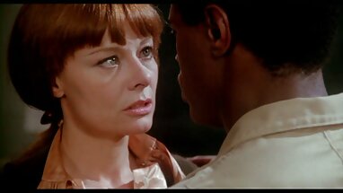lần đầu tiên, phim sex han lucy belle gái kỳ quái