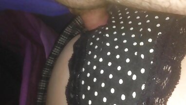 Nghịch ngợm xnxx massage hàn quốc thứ thủ dâm cướp của cô